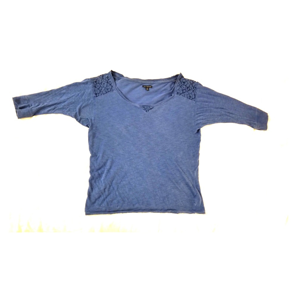 Blue American Eagle Shirt - Medium